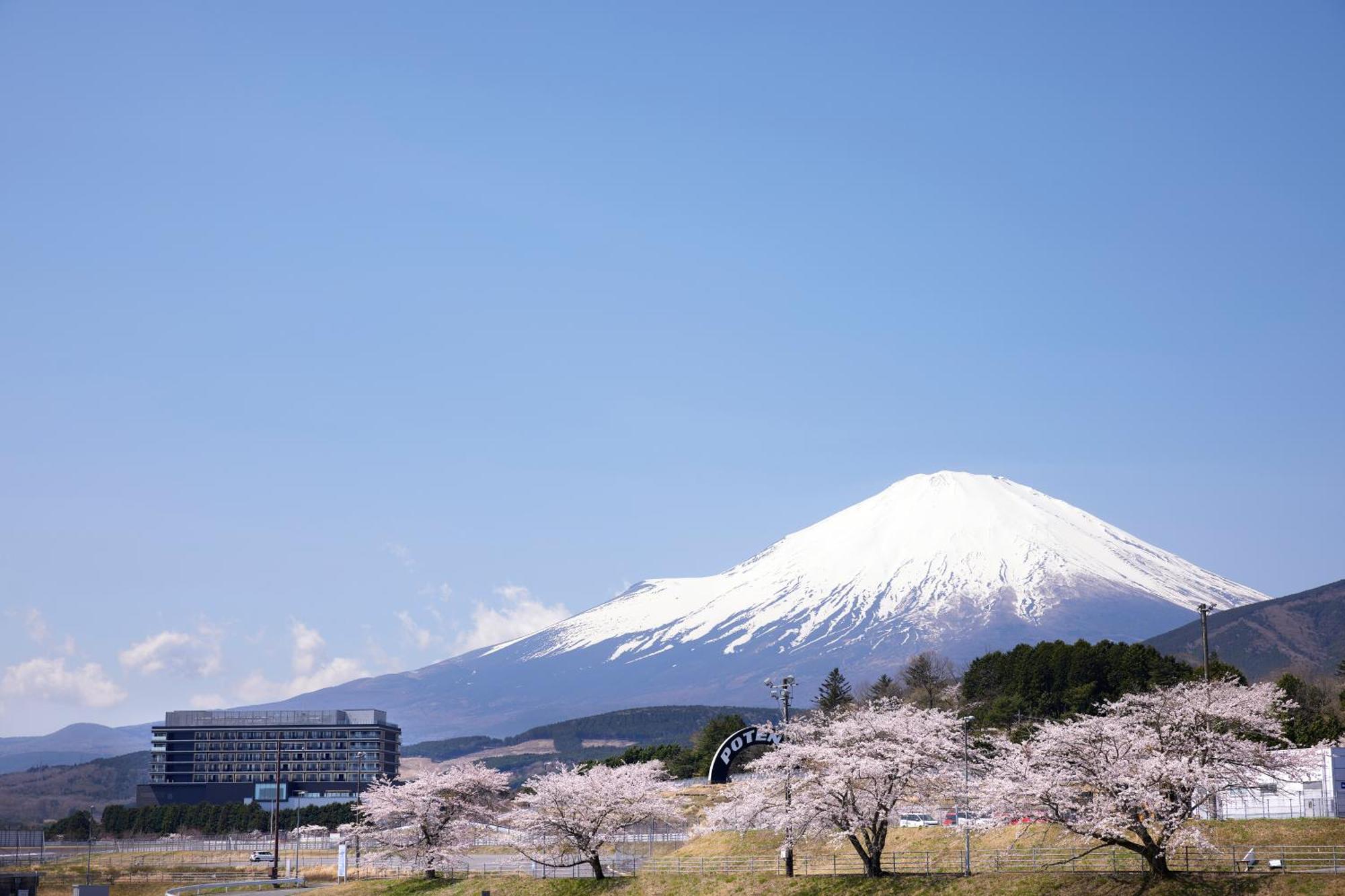 Fuji Speedway Hotel - The Unbound Collection By Hyatt Oyama  Exterior photo